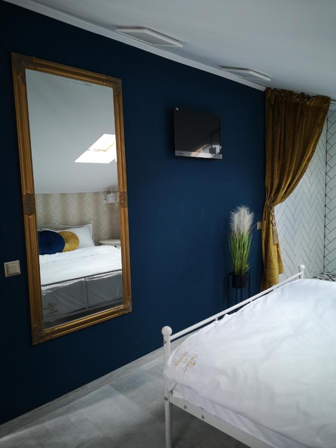 Ivy Boutique Apartment Brasov Ngoại thất bức ảnh