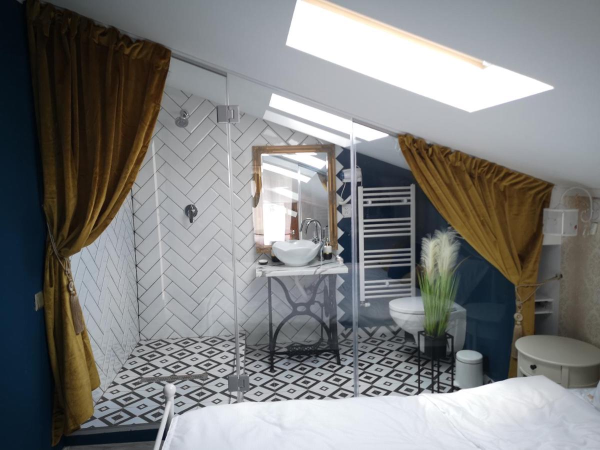 Ivy Boutique Apartment Brasov Ngoại thất bức ảnh